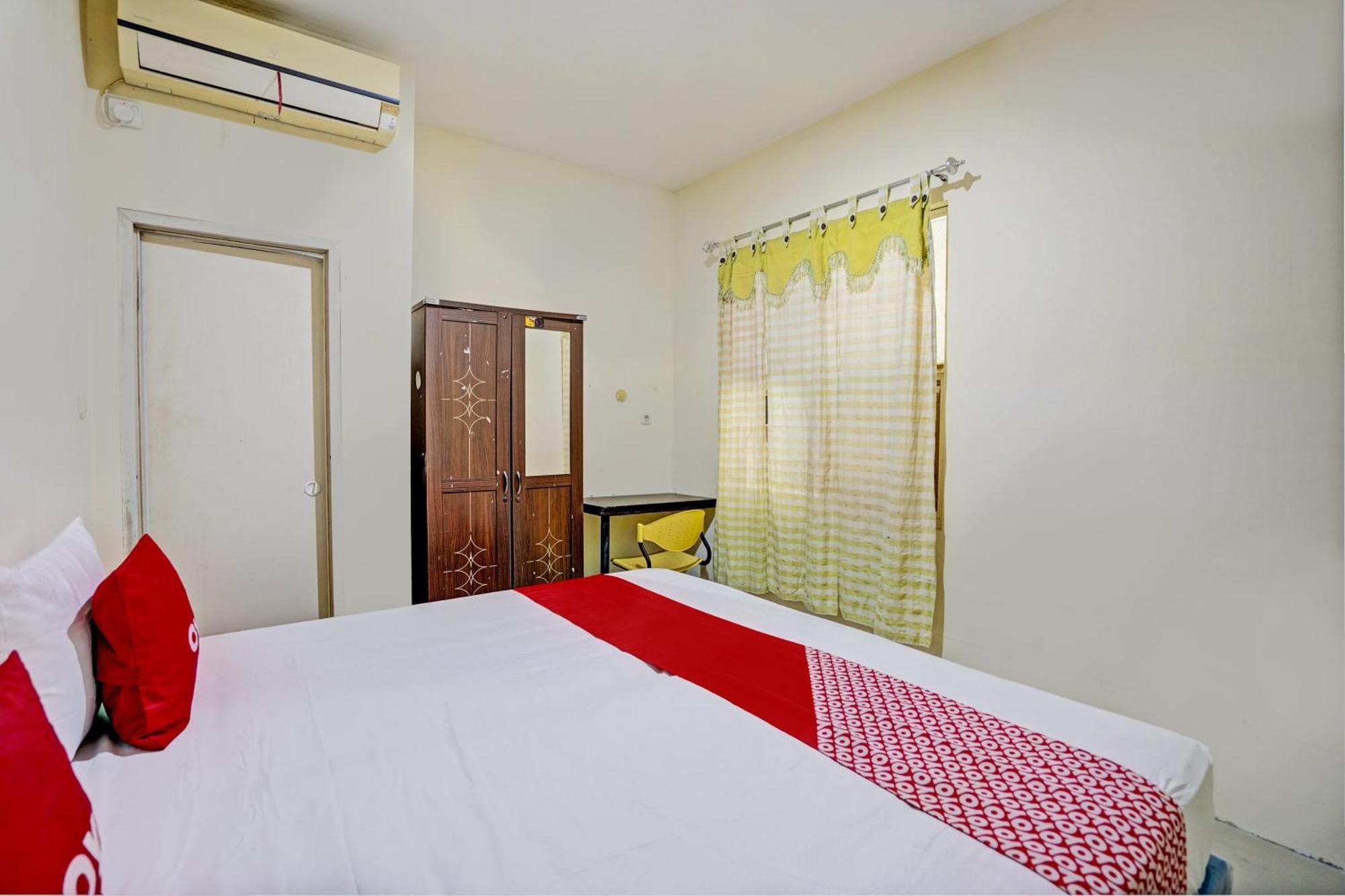 Oyo 93112 Garden Homestay 3 Merlion Surabaya Exterior foto